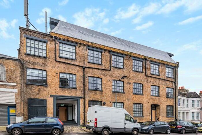 1 Bedroom Flat To Rent In Woodrow, London, SE18