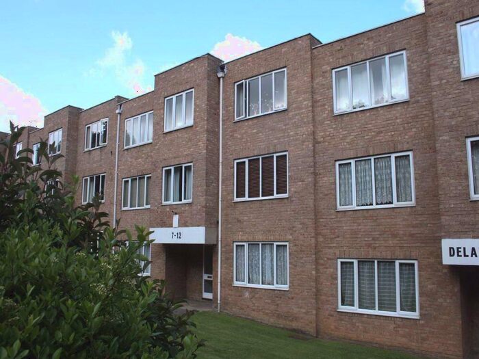 2 Bedroom Flat To Rent In London Road, Delapre, Northampton, NN4