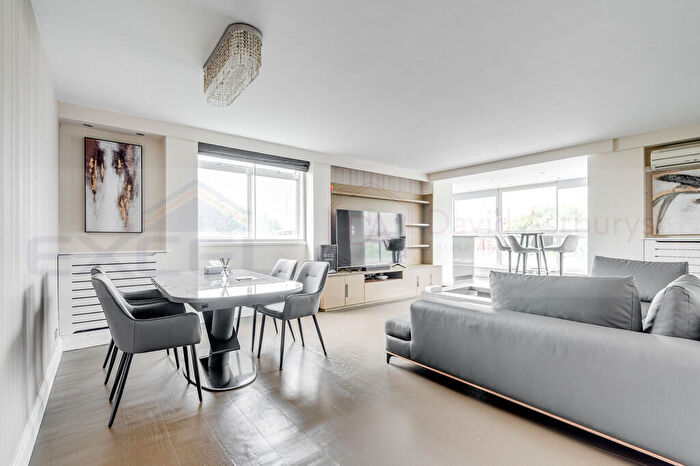 3 Bedroom Apartment To Rent In Grove End Road, St Johns Wood, London, NW8