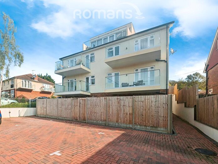 2 Bedroom Flat To Rent In West Wycombe Road, High Wycombe, HP12