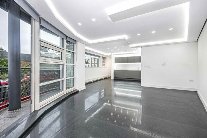 1 Bedroom Flat To Rent In Royal College Street, Camden, NW1