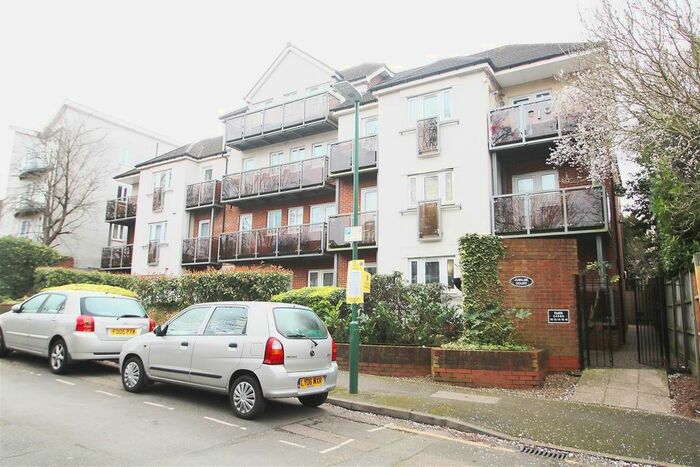 2 Bedroom Flat To Rent In Jubilee Court, Eaton Road, Sutton, SM2