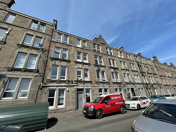 1 Bedroom Flat To Rent In Lyon Street, Dundee, DD4