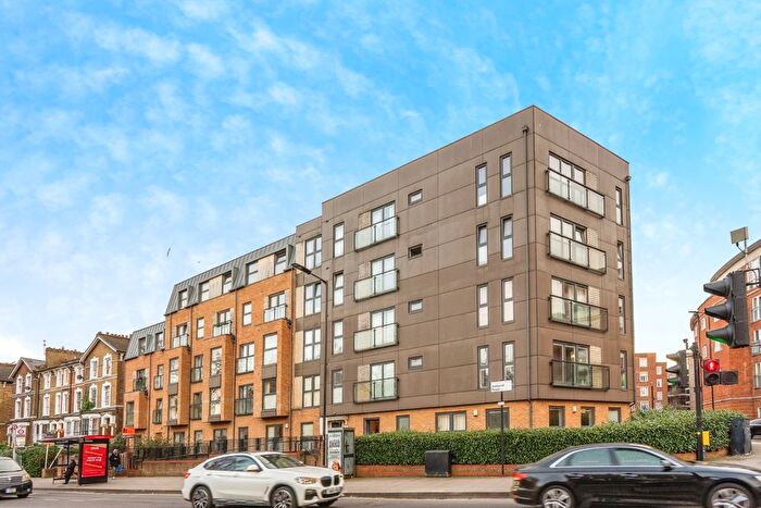 1 Bedroom Flat To Rent In Amhurst Road, London, E8