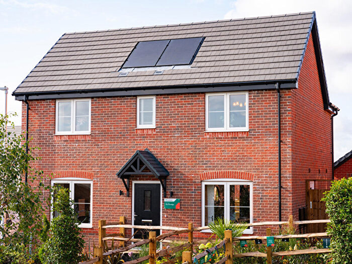 4 Bedroom Detached House For Sale In The View, Brockhill, Redditch, Worcestershire, B97