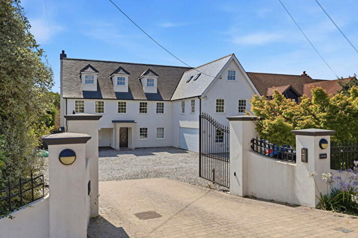 5 Bedroom Detached House For Sale In Noak Hill Road, Billericay, CM12
