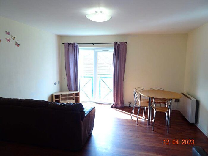 2 Bedroom Apartment To Rent In Headford Grove, Sheffield, S3