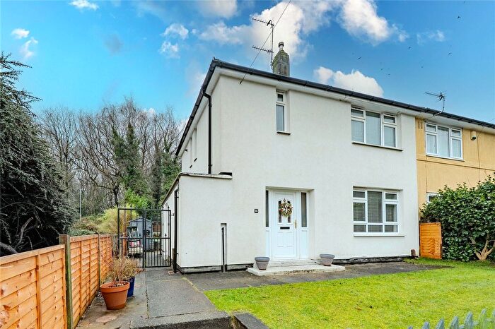 3 Bedroom Semi Detached House For Sale In Iveson Drive, Leeds, West Yorkshire, LS16