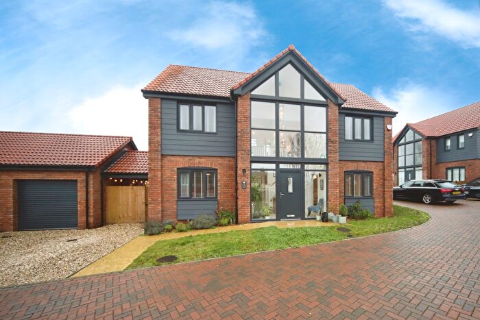 4 Bedroom Detached House For Sale In Cherry Tree Close, North Newton, Bridgwater, TA7