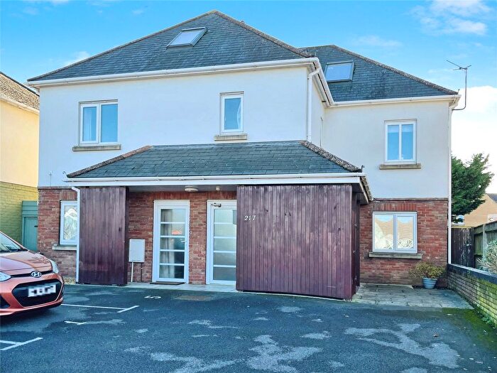 1 Bedroom Flat For Sale In Blandford Road, Poole, Dorset, BH15