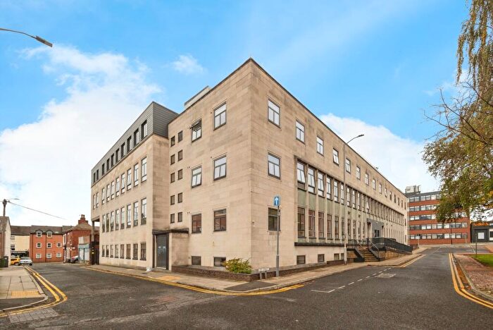 1 Bedroom Flat For Sale In Lee Street, Stockport, Greater Manchester, SK1