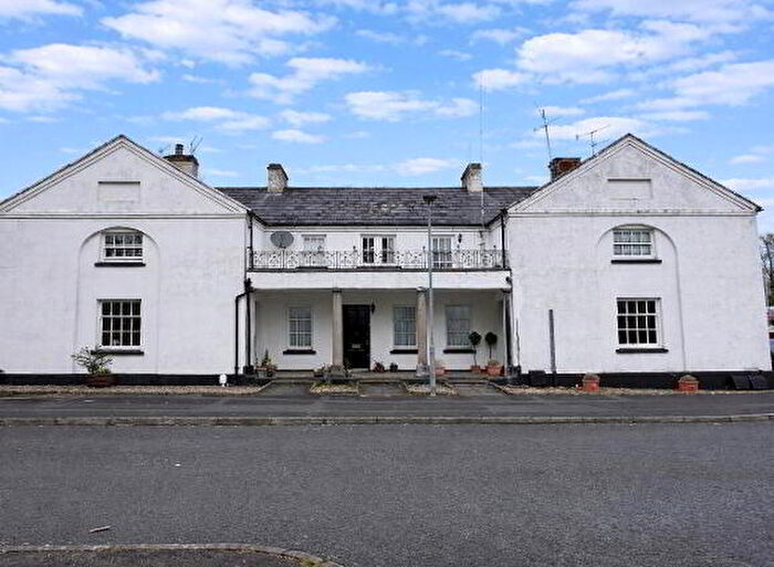 2 Bedroom Apartment / Flats For Sale In Lancastrian Court, Banbridge, BT32