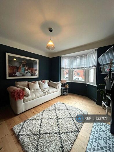 2 Bedroom Semi-Detached House To Rent In Leas Road, Guildford, GU1