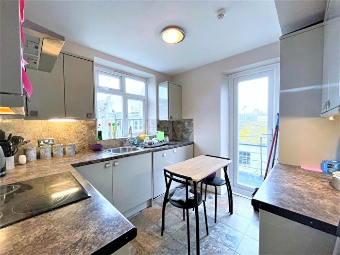 2 Bedroom Apartment To Rent In Regent House, Brighton, BN1