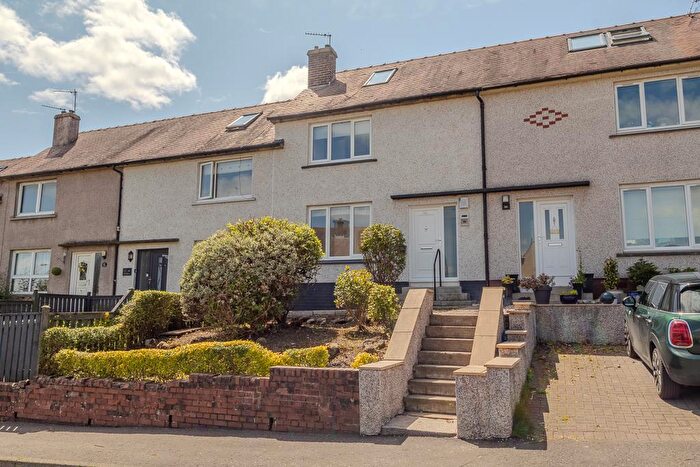 3 Bedroom Terraced House For Sale In Mill Crescent, Torrance, G64