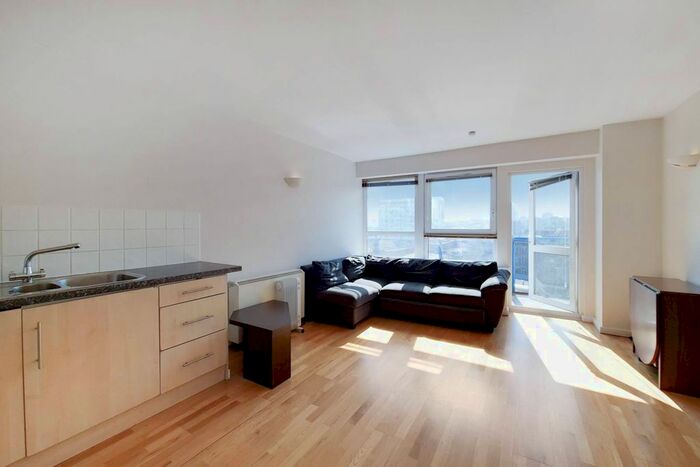 1 Bedroom Flat To Rent In The Vista Building, Woolwich, London, SE18