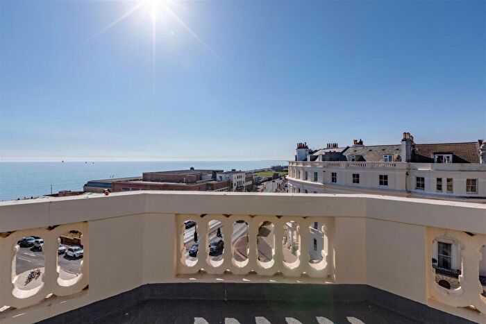1 Bedroom Apartment For Sale In St. Aubyns, Hove, BN3