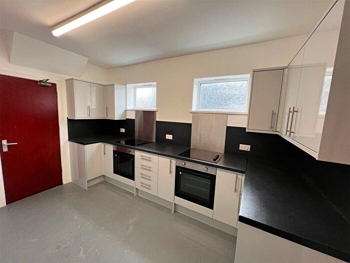 6 Bedroom End Of Terrace House To Rent In King Edward Road, Swansea, SA1