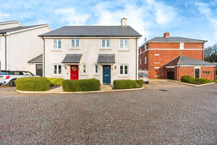 3 Bedroom Semi-Detached House For Sale In Colston Rise, Ampthill, Bedford, Bedfordshire, MK45