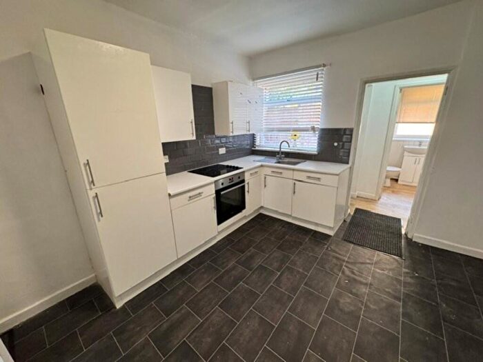 3 Bedroom End Of Terrace House To Rent In Frederick St, Goldthorpe, S63