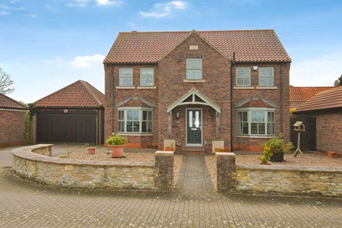 4 Bedroom Detached House For Sale In Meadow Court, Grayingham, Gainsborough, DN21