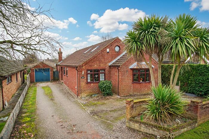 3 Bedroom Detached Bungalow For Sale In Brickfield Loke, Costessey, Norwich, NR8