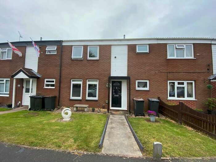 3 Bedroom Terraced House For Sale In Britten Close, Whitestone