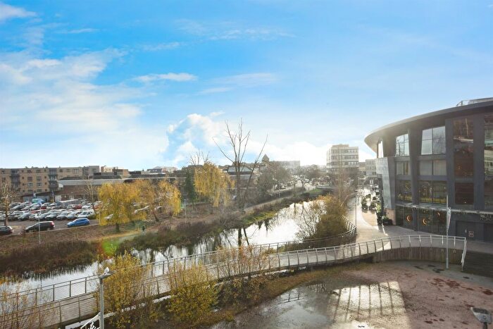 2 Bedroom Flat For Sale In Bond Street, Chelmsford, CM1