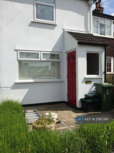 2 Bedroom End Of Terrace House To Rent In Prospect Place, Bromley, BR2