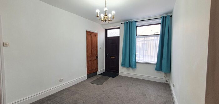 2 Bedroom Terraced House To Rent In Thornton Rd, Bradford, BD13