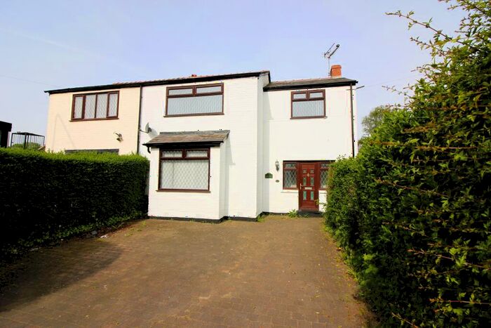 4 Bedroom Semi-Detached House To Rent In County Road, Ormskirk, L39