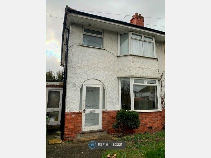 3 Bedroom Semi-Detached House To Rent In Winchester Road, Basingstoke, RG21