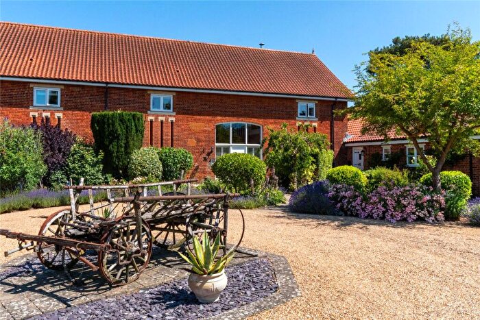 5 Bedroom Terraced House For Sale In Burton Barns, Burton End, Stansted, Essex, CM24