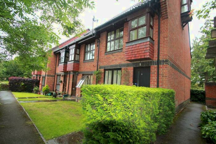 1 Bedroom Flat To Rent In St Johns, GU21