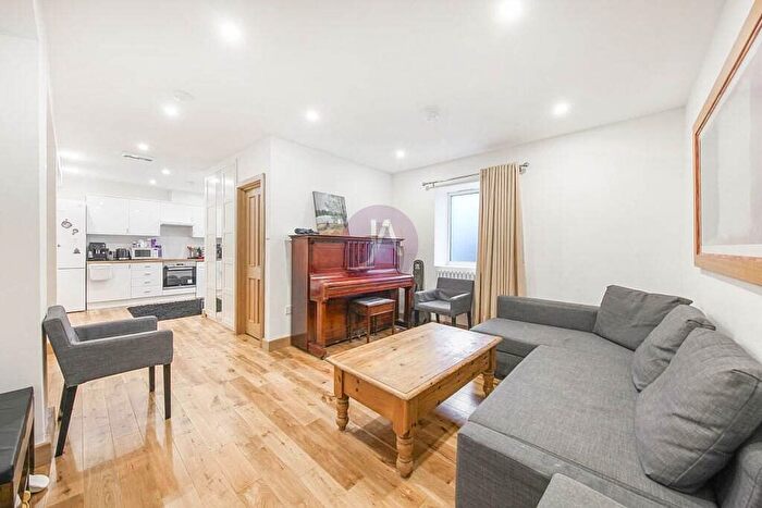 2 Bedroom Flat To Rent In Warner House, Abercorn Place, St. Johns Wood, London, NW8
