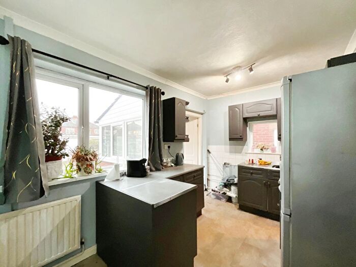 2 Bedroom Semi-Detached House For Sale In Hawke Road, Doncaster, DN2