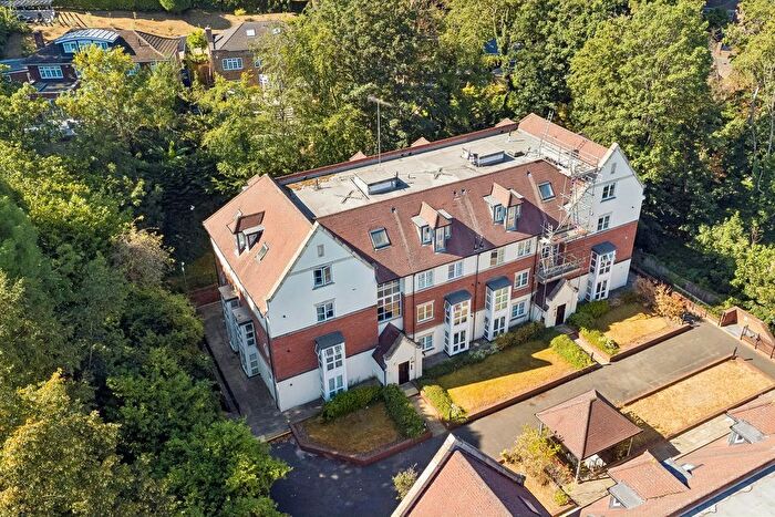 1 Bedroom Flat For Sale In Blake House, Cottage Close, Harrow, HA2