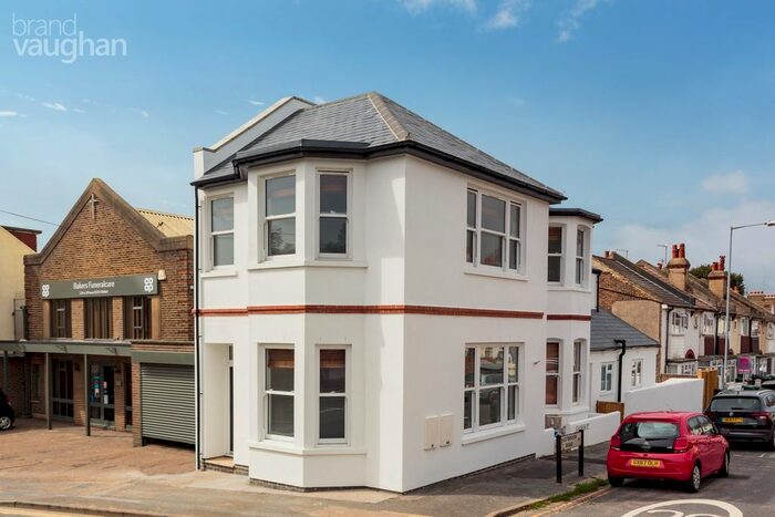 1 Bedroom Flat To Rent In Church Road, Portslade, Brighton, East Sussex, BN41
