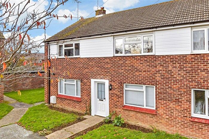 2 Bedroom Maisonette For Sale In Knights Way, Headcorn, Ashford, Kent, TN27