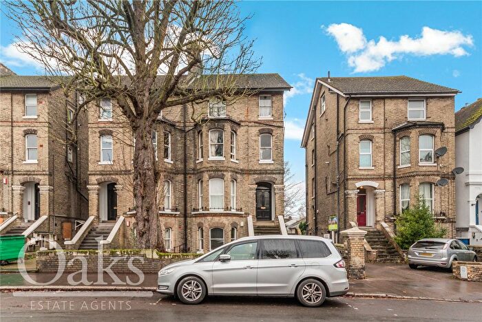 2 Bedroom Flat To Rent In Canning Road, Addiscombe, Croydon, CR0