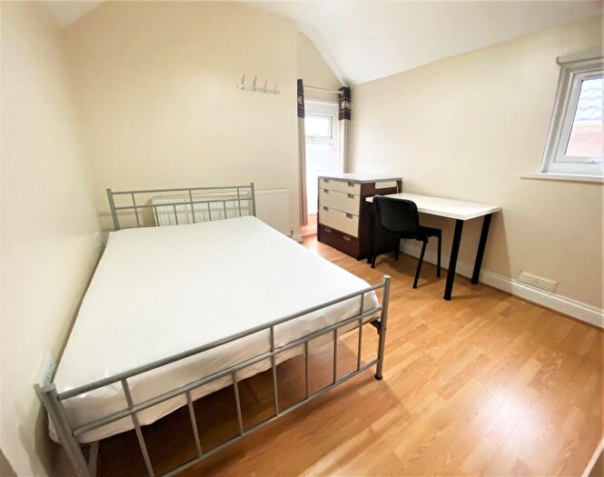 4 Bedroom House To Rent In Norfolk Street, Mount Pleasant, Swansea, SA1