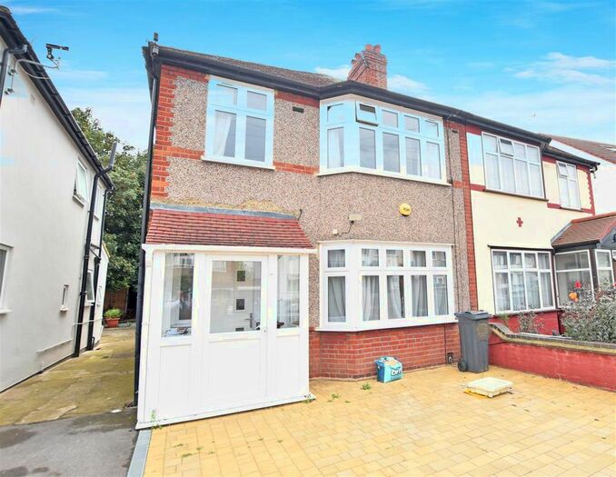 3 Bedroom Semi-Detached House To Rent In The Drive, Hounslow, TW3