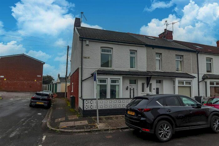 3 Bedroom End Of Terrace House To Rent In Lionel Road, Canton, Cardiff, CF5