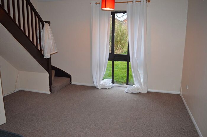 1 Bedroom Terraced House To Rent In Weggs Farm Road, Northampton, NN5