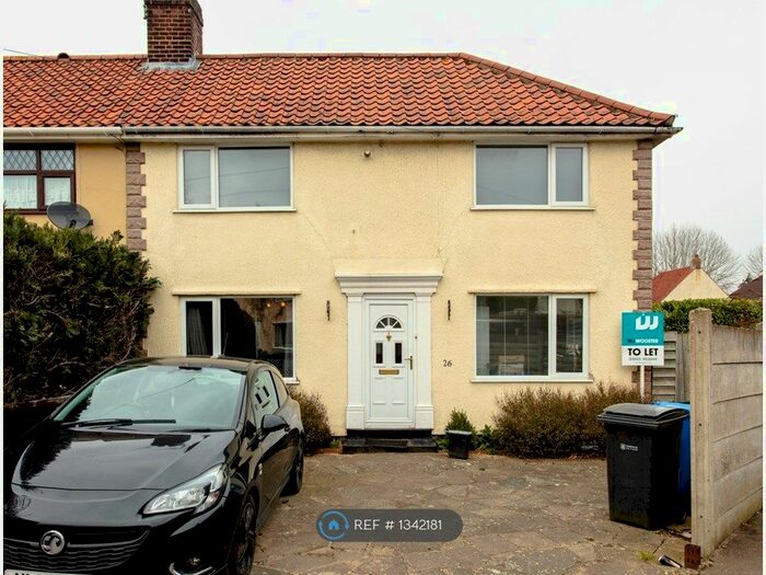 4 Bedroom Semi-Detached House To Rent In Lubbock Close, Norwich, NR2