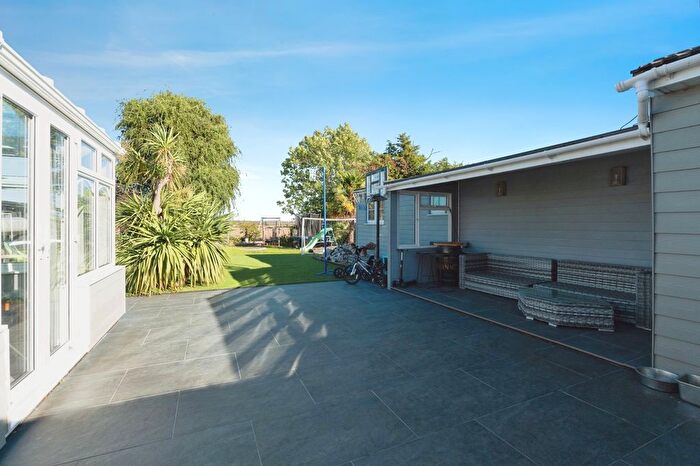 3 Bedroom Bungalow For Sale In Hertford Drive, Fobbing, Stanford Le Hope, Essex, SS17