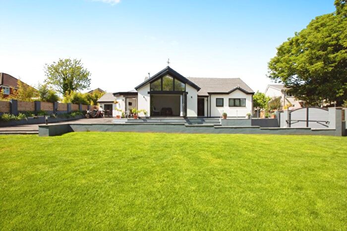 5 Bedroom Bungalow For Sale In Mill Lane, Farington Moss, Leyland, Lancashire, PR26