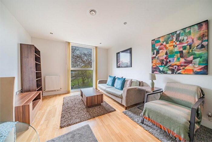 1 Bedroom Apartment For Sale In Seager Place, London, SE8