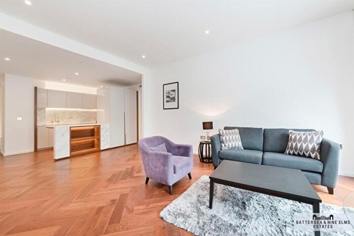 1 Bedroom Apartment For Sale In Ambassador Building, Embassy Gardens, SW11