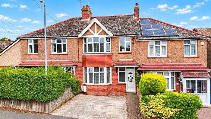 3 Bedroom Terraced House For Sale In Edwin Road, Hastings, TN35